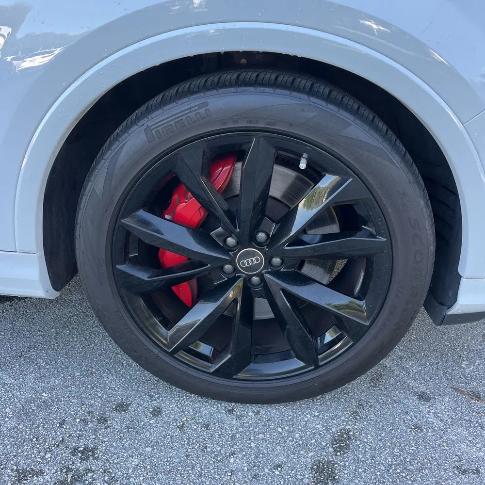 2023 Audi SQ7 Premium Plus