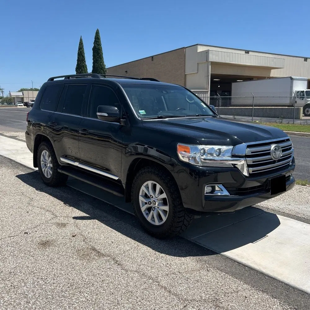 2016 Toyota Land Cruiser Base