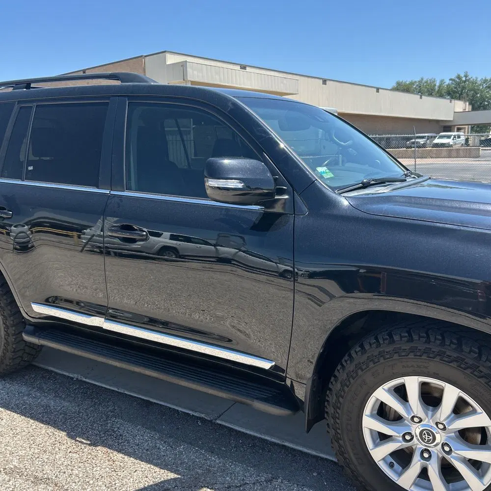 2016 Toyota Land Cruiser Base