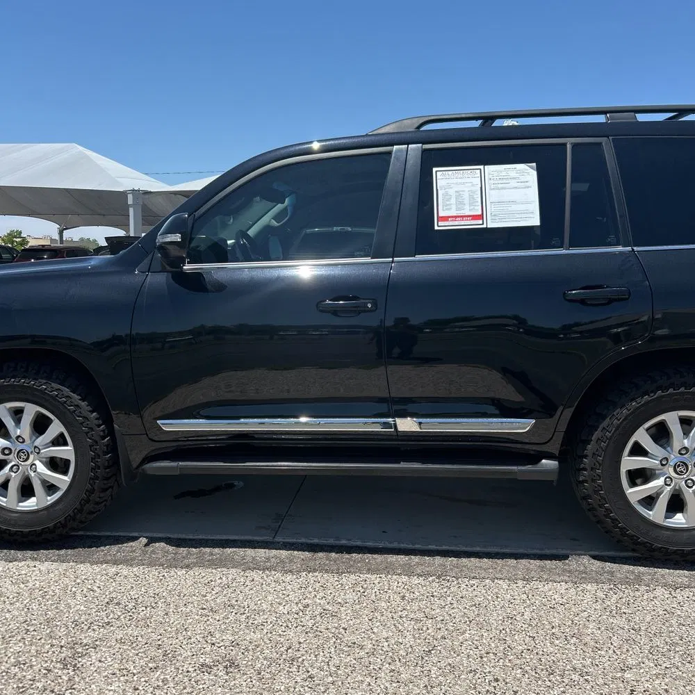 2016 Toyota Land Cruiser Base