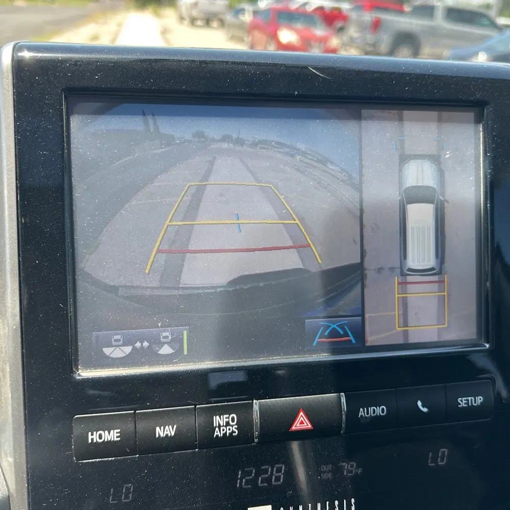 2016 Toyota Land Cruiser Base