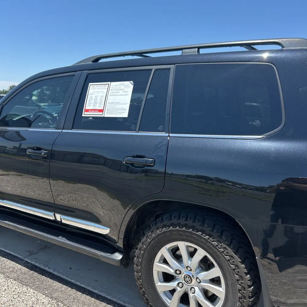 2016 Toyota Land Cruiser Base