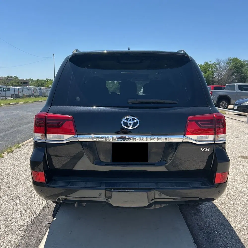 2016 Toyota Land Cruiser Base