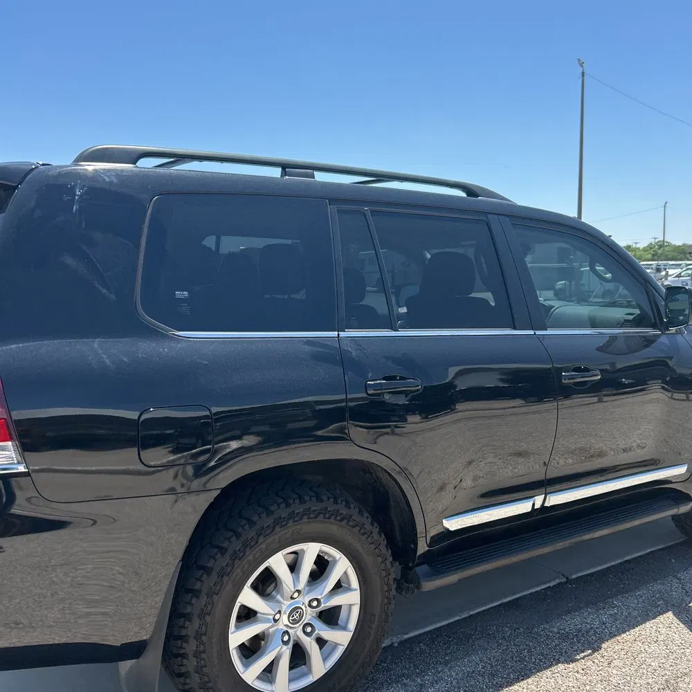 2016 Toyota Land Cruiser Base