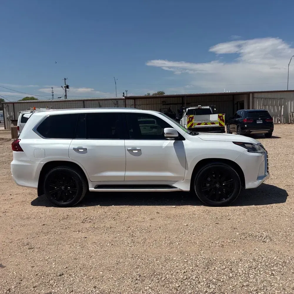 2020 Lexus LX 570 Three-Row
