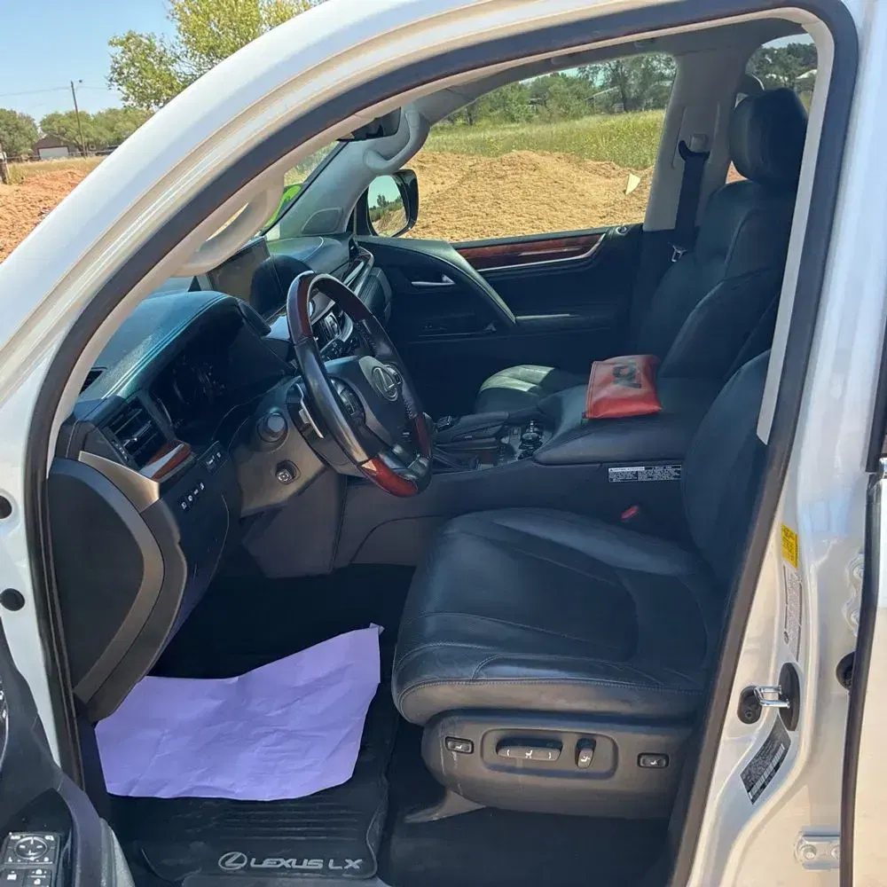 2020 Lexus LX 570 Three-Row