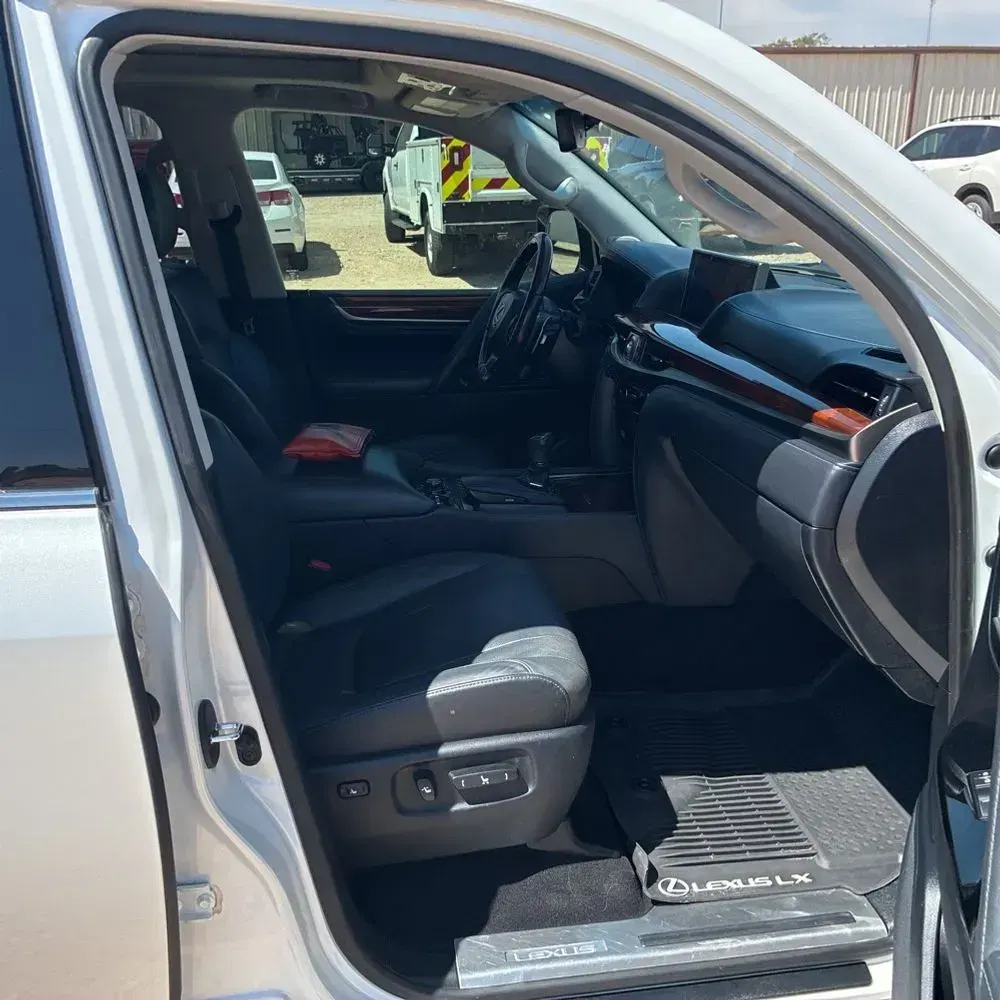 2020 Lexus LX 570 Three-Row
