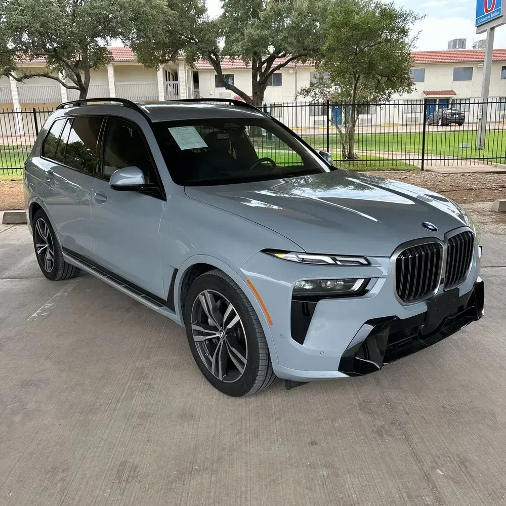 2025 BMW X7 XDrive40i