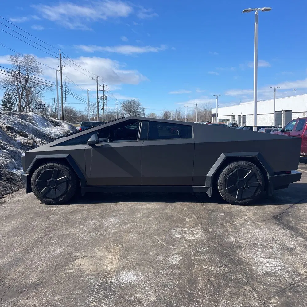 2024 Tesla Cybertruck Base