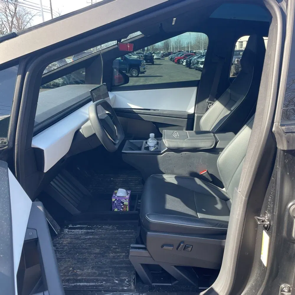 2024 Tesla Cybertruck Base