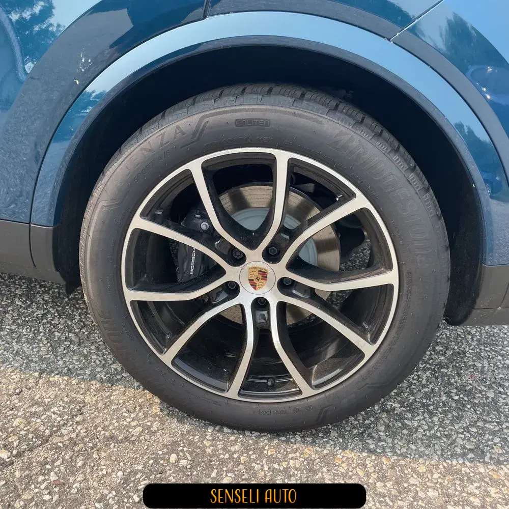 2025 Porsche Cayenne E-Hybrid Coupe