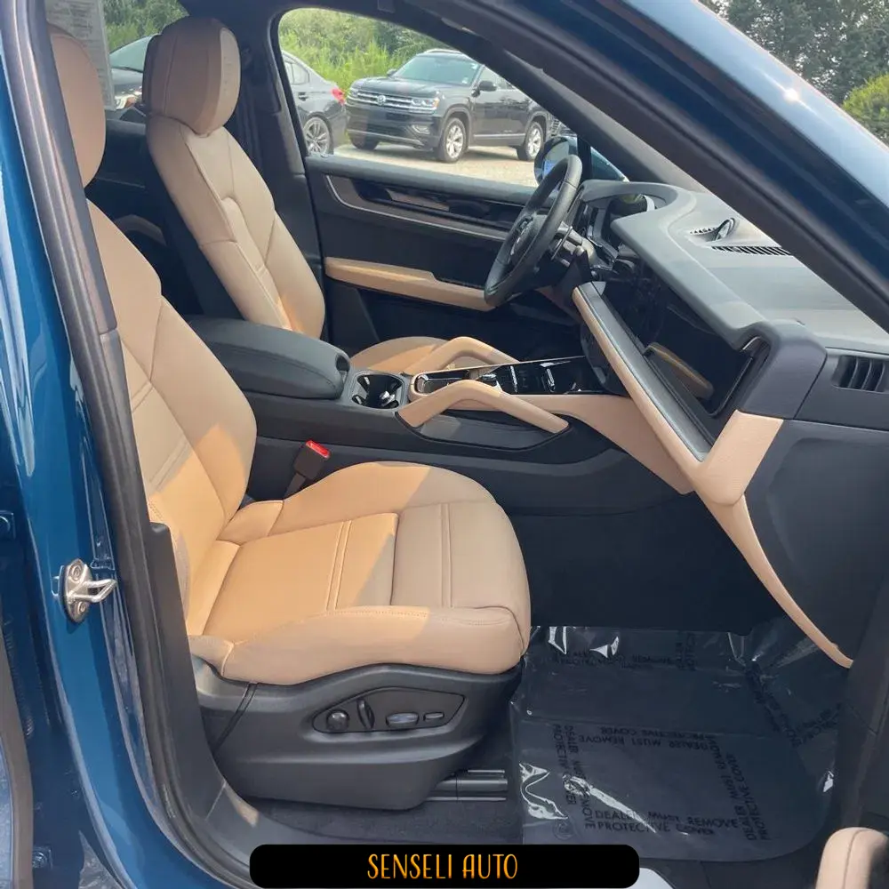 2025 Porsche Cayenne E-Hybrid Coupe