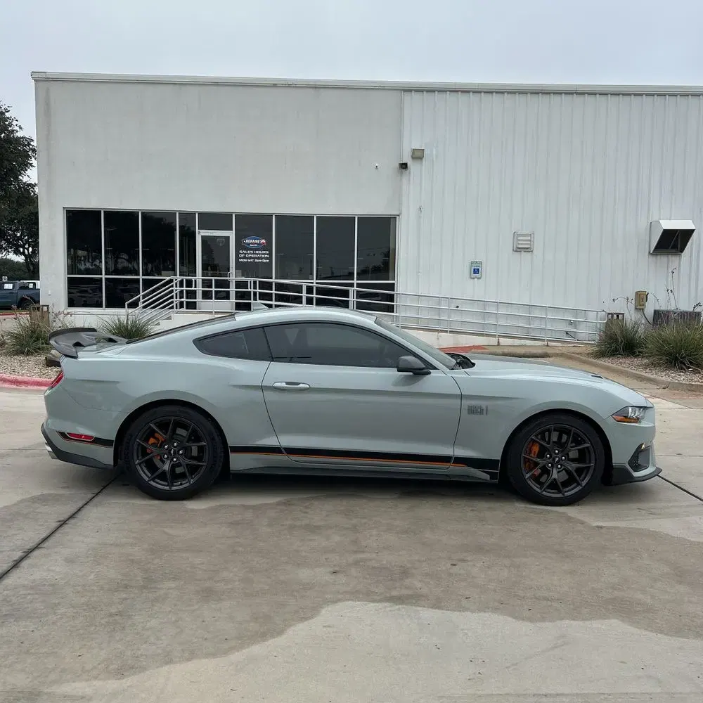 2022 Ford Mustang Mach 1