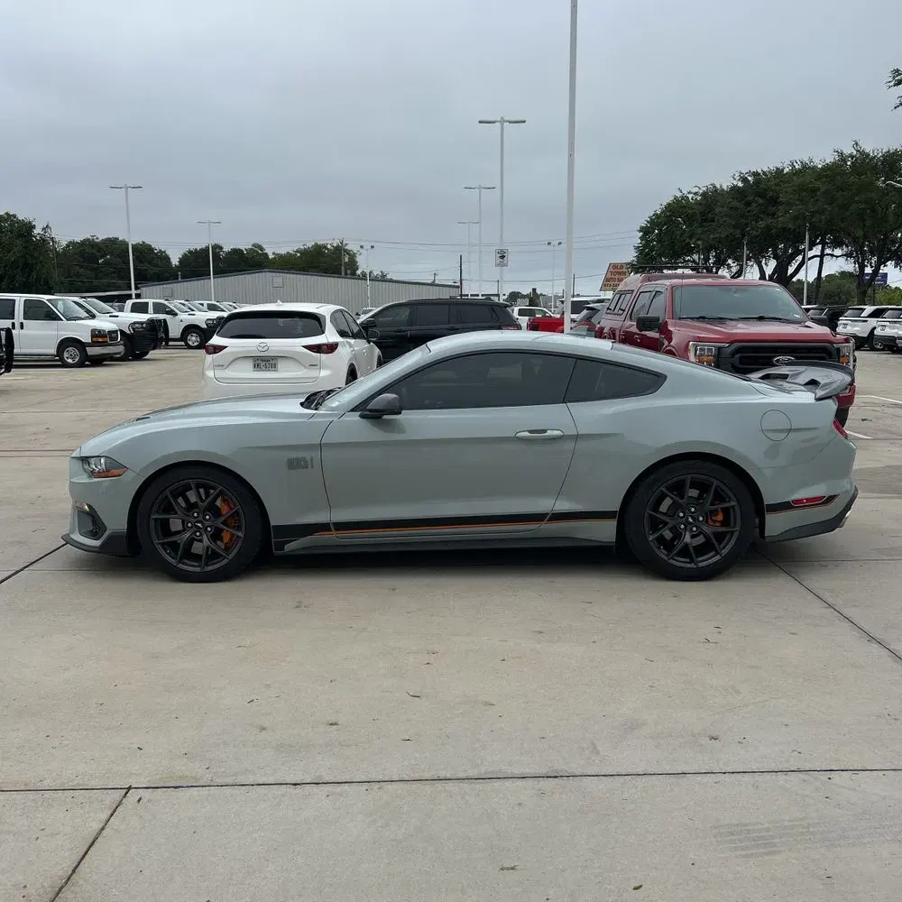 2022 Ford Mustang Mach 1