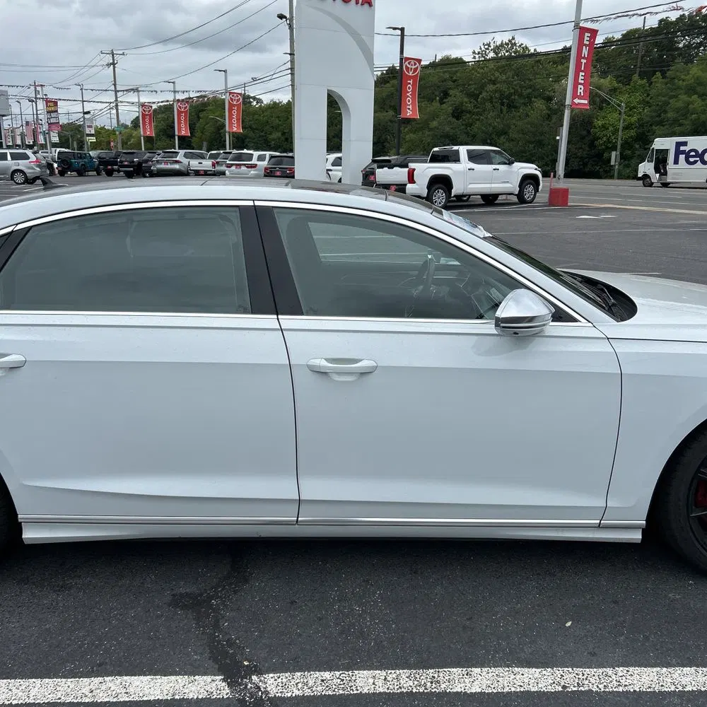 2023 Audi S8