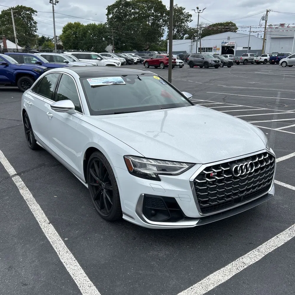 2023 Audi S8