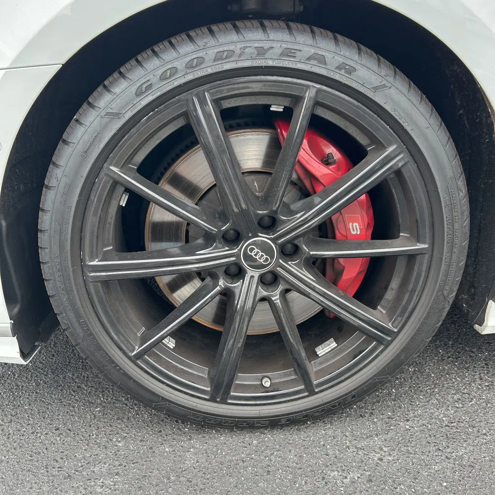 2023 Audi S8