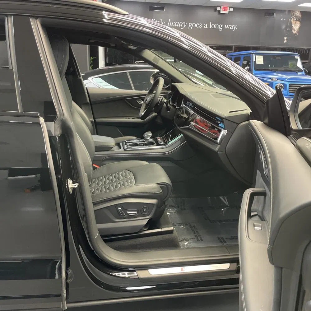 2024 Audi RS Q8 Base