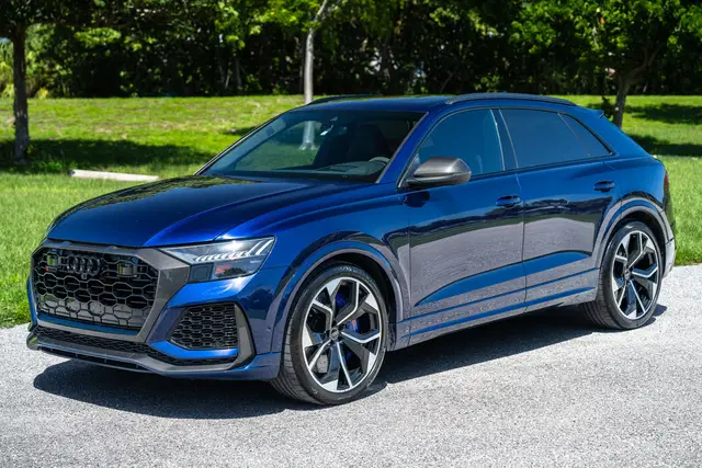2021 Audi RS Q8 - 591-hp Twin-Turbo V8, Highly Equipped, Ceramic Brakes