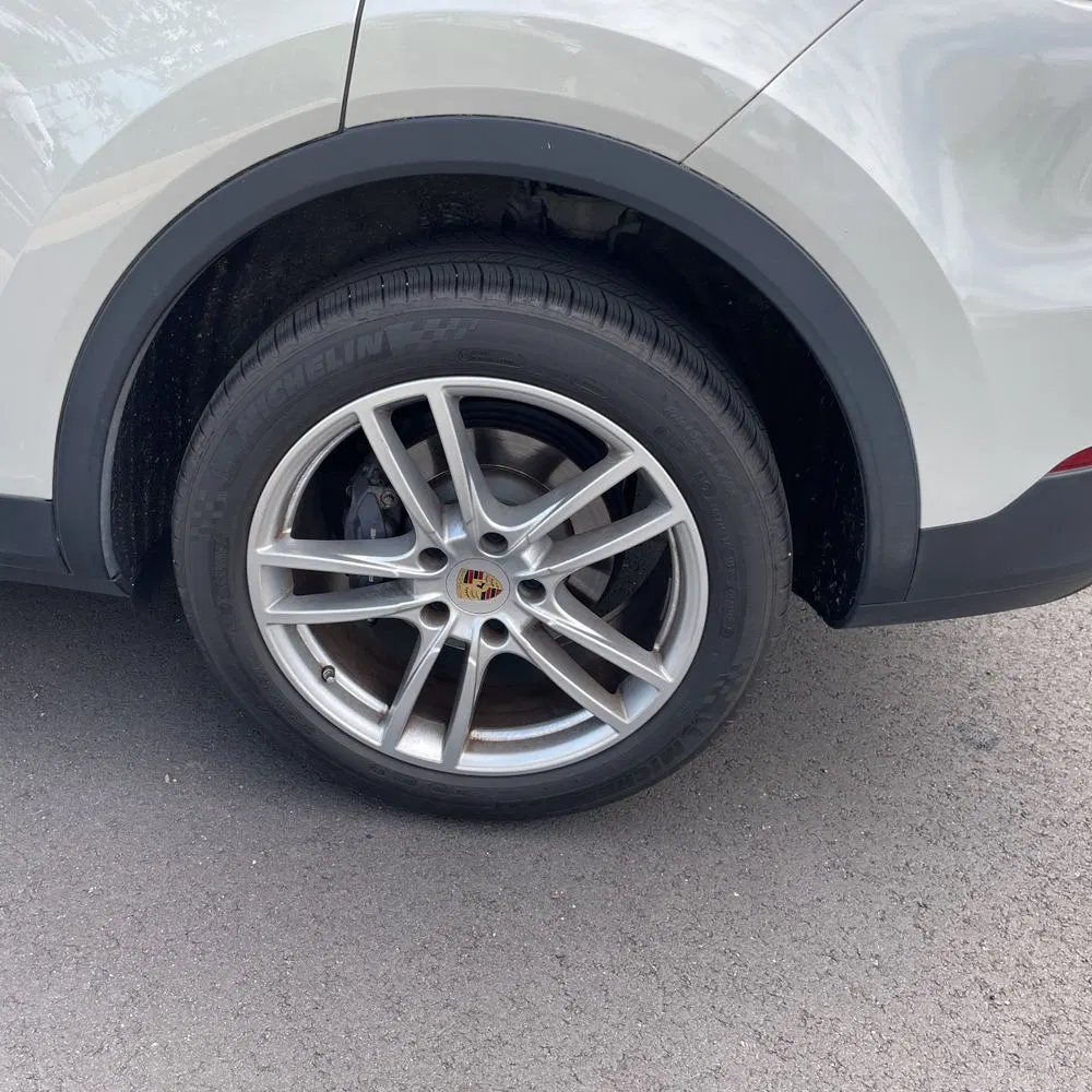 2022 Porsche Cayenne Base