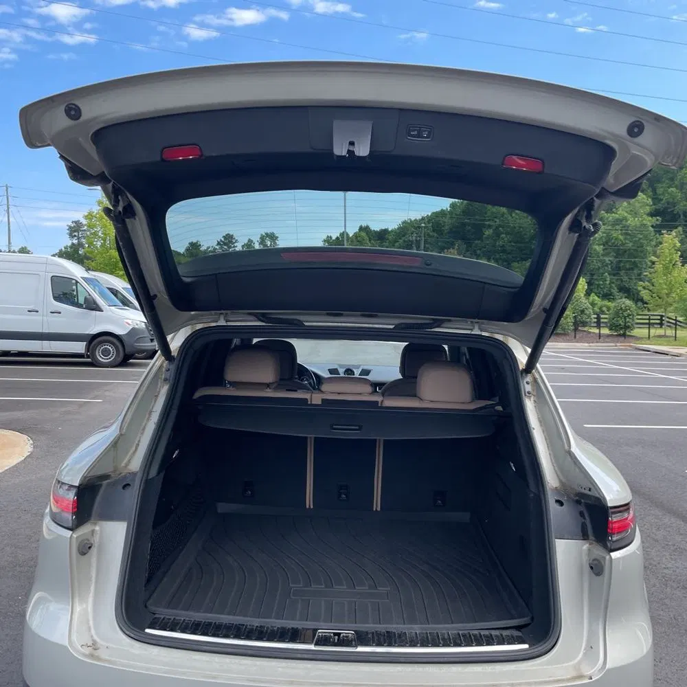 2022 Porsche Cayenne Base
