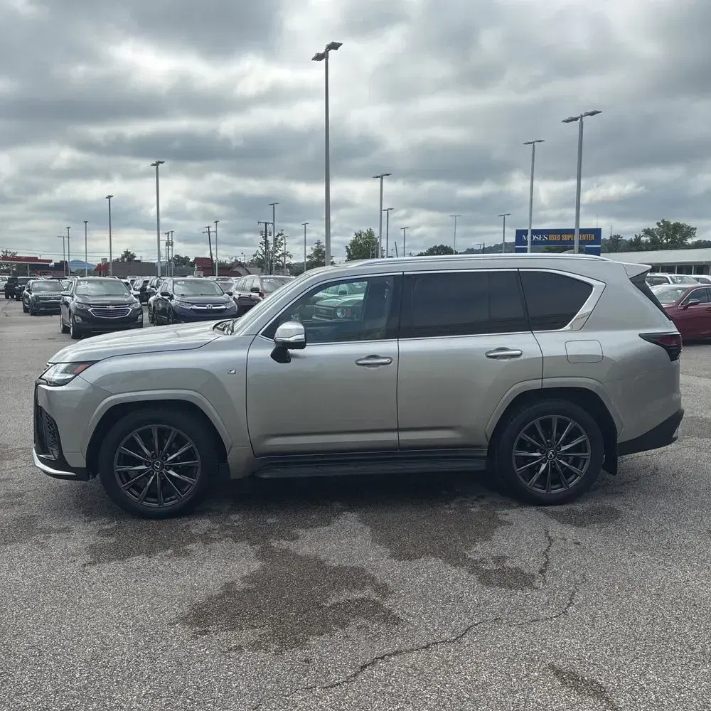 2024 Lexus LX 600 F SPORT Handling