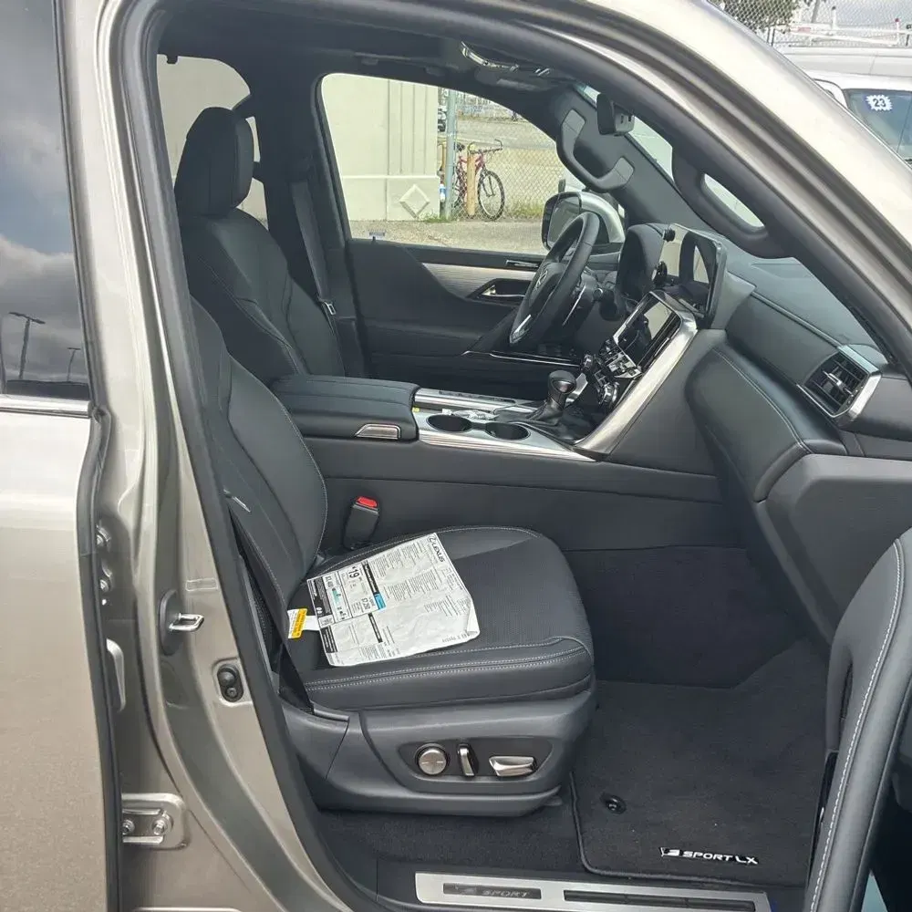 2024 Lexus LX 600 F SPORT Handling