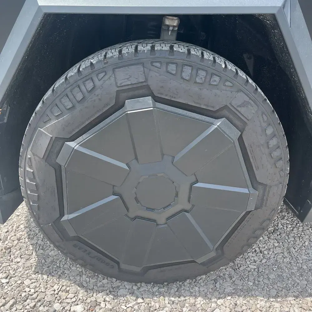 2024 Tesla Cybertruck CyberBeast