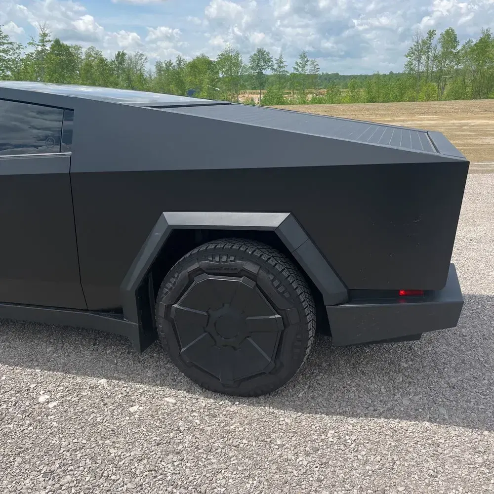 2024 Tesla Cybertruck CyberBeast