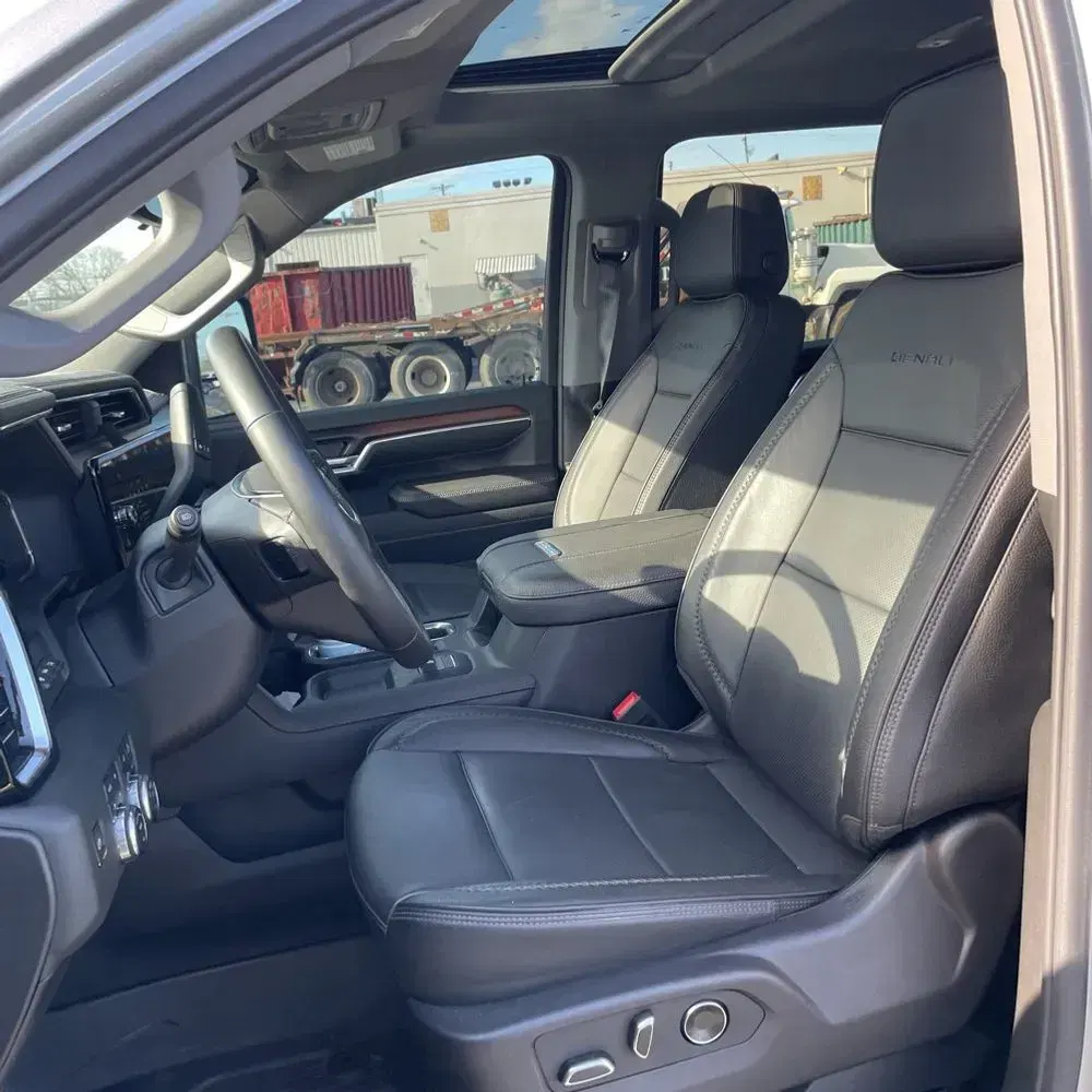 2025 GMC Sierra 3500HD Denali
