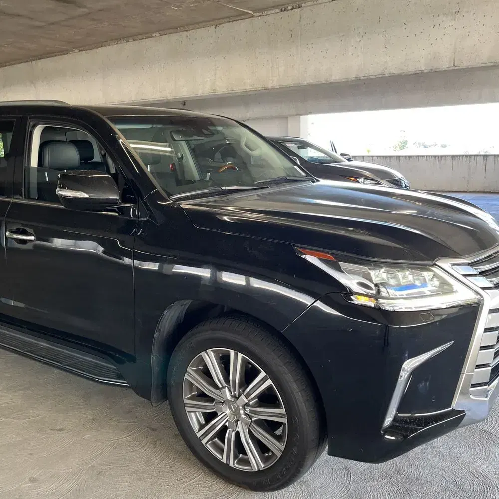 2017 Lexus LX 570 Base