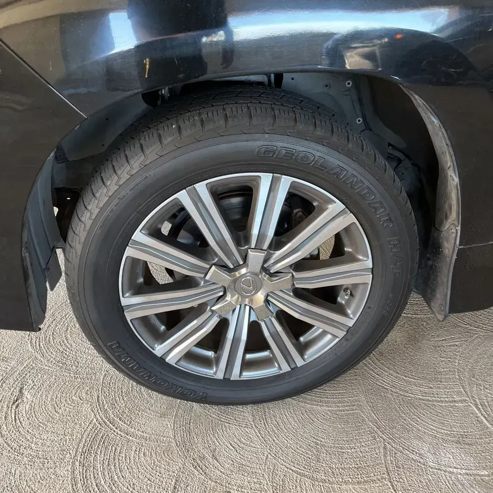 2017 Lexus LX 570 Base