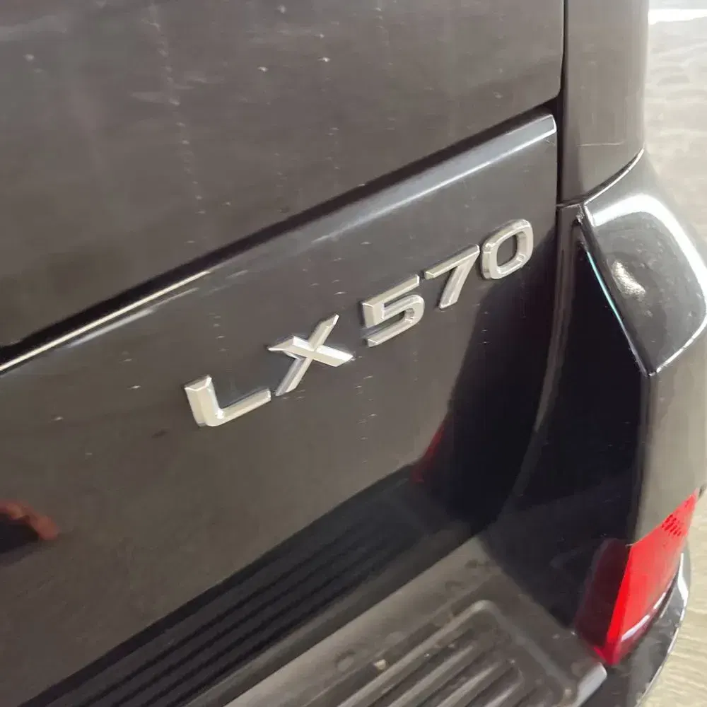 2017 Lexus LX 570 Base