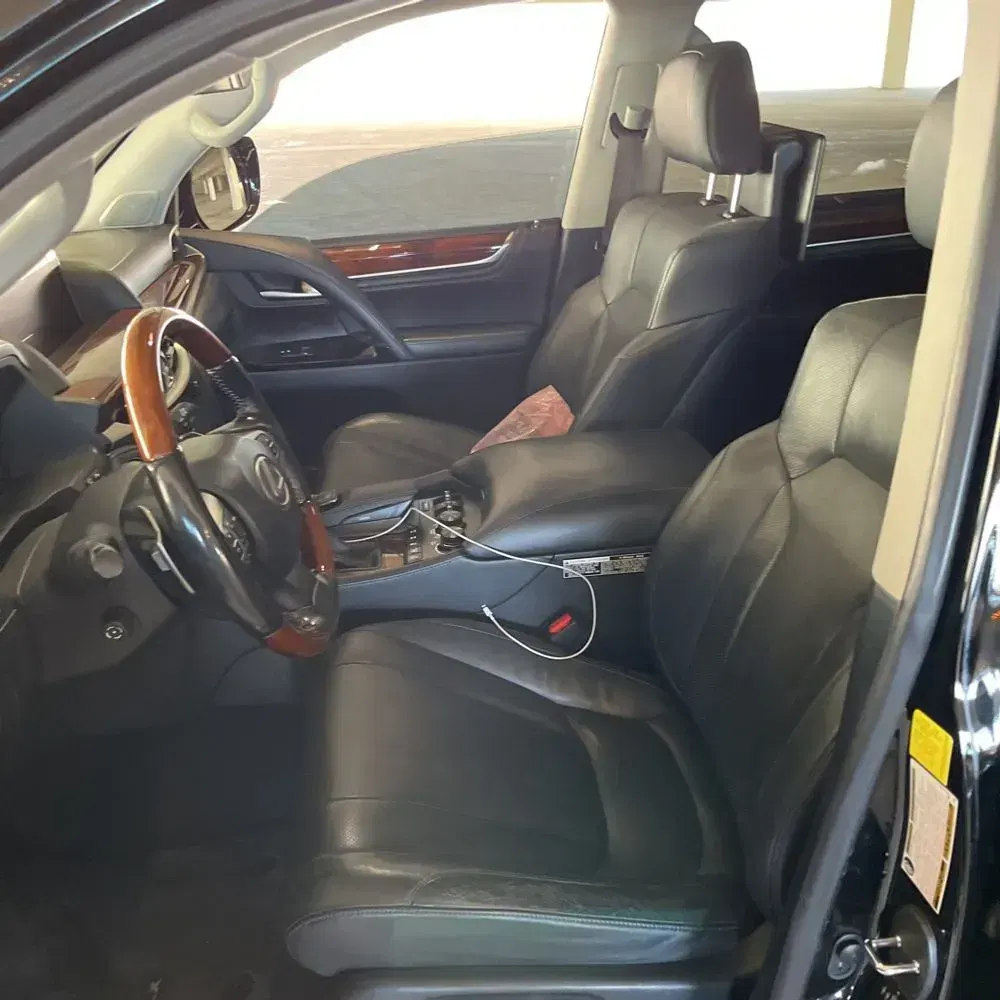 2017 Lexus LX 570 Base