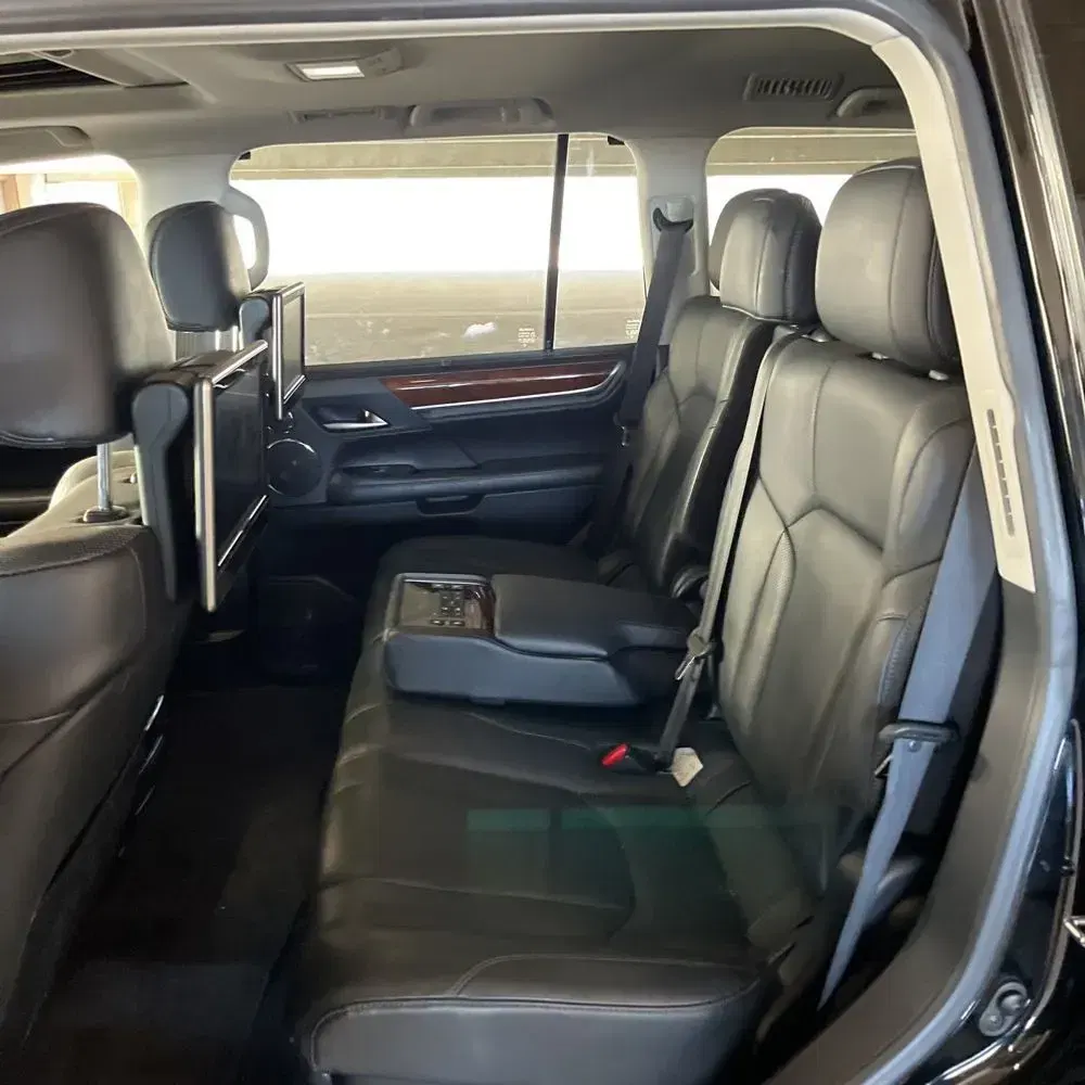 2017 Lexus LX 570 Base