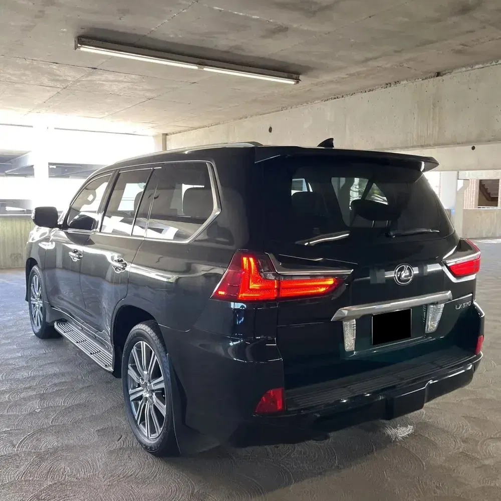 2017 Lexus LX 570 Base