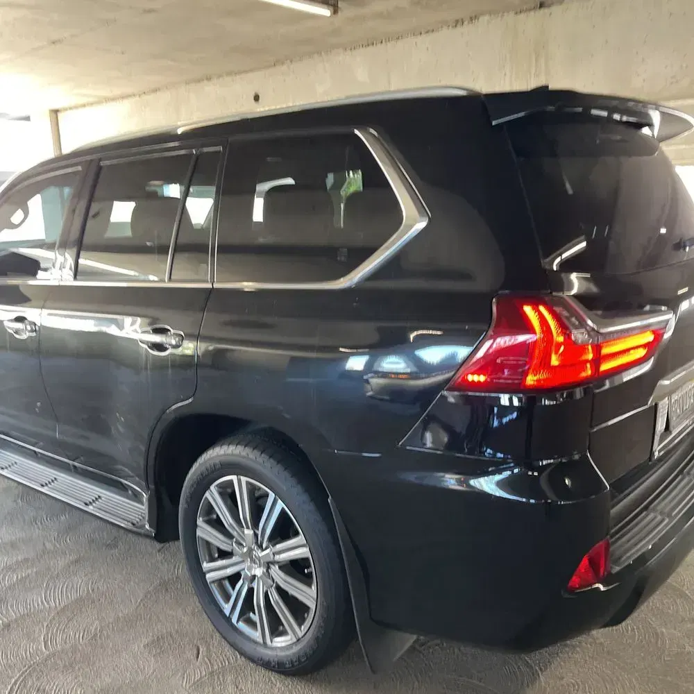 2017 Lexus LX 570 Base