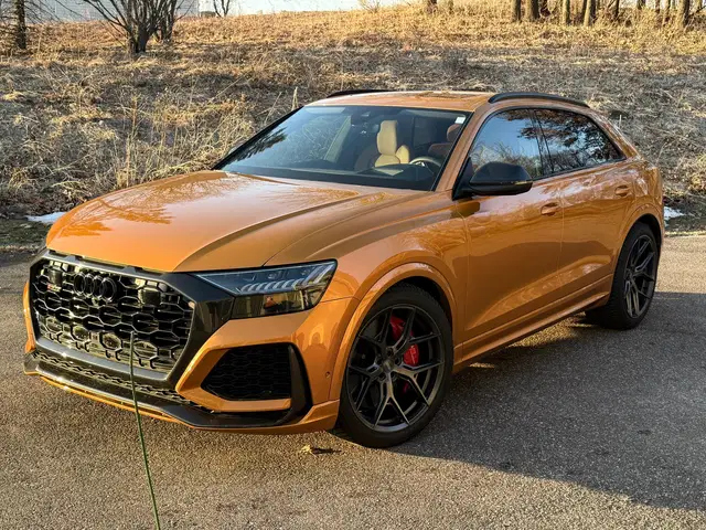 2023 Audi RS Q8 - 591-hp Twin-Turbo V8, AWD, Dragon Orange Metallic, Highly Equipped