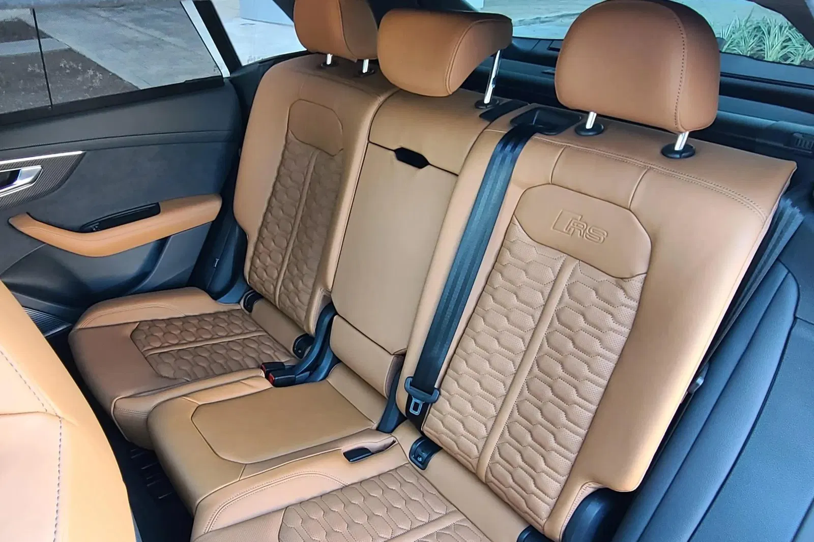 2023 Audi RS Q8 - 591-hp Twin-Turbo V8, AWD, Dragon Orange Metallic, Highly Equipped
