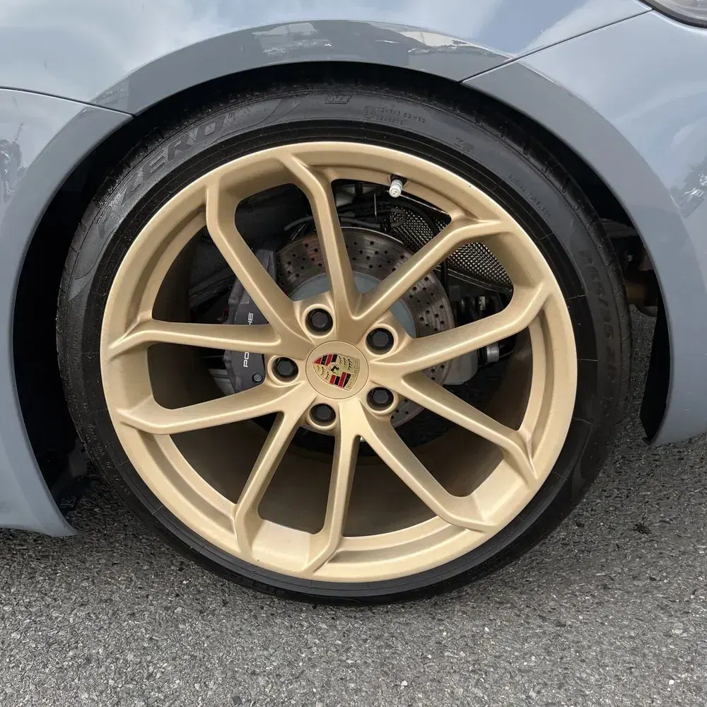 2024 Porsche 718 Cayman Base