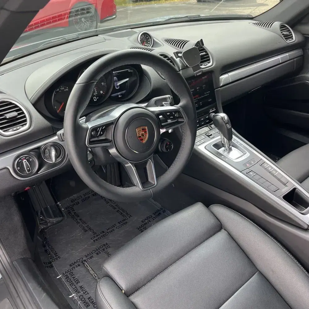 2024 Porsche 718 Cayman Base