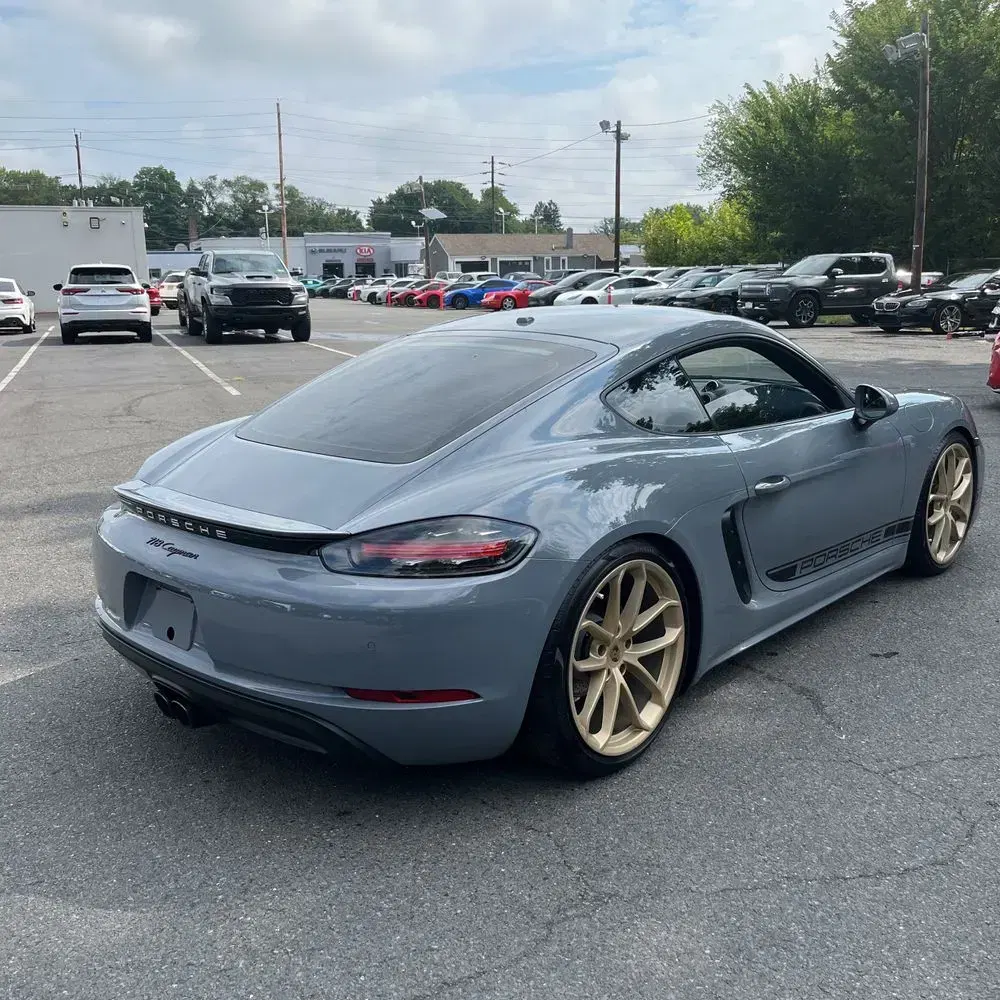 2024 Porsche 718 Cayman Base