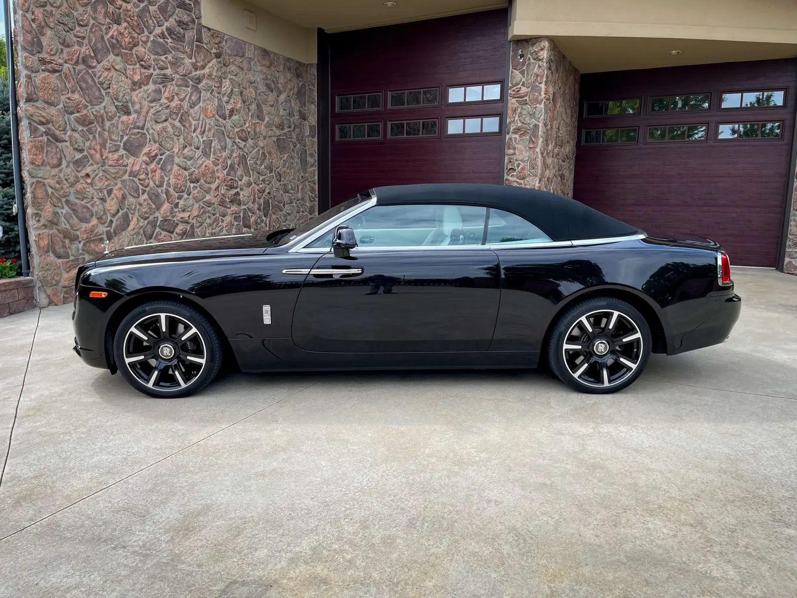 2018 Rolls-Royce Dawn Inspired by Music