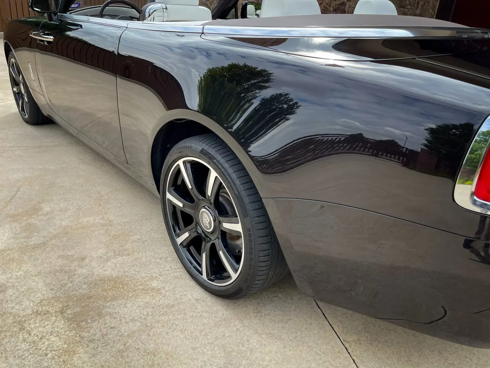 2018 Rolls-Royce Dawn Inspired by Music