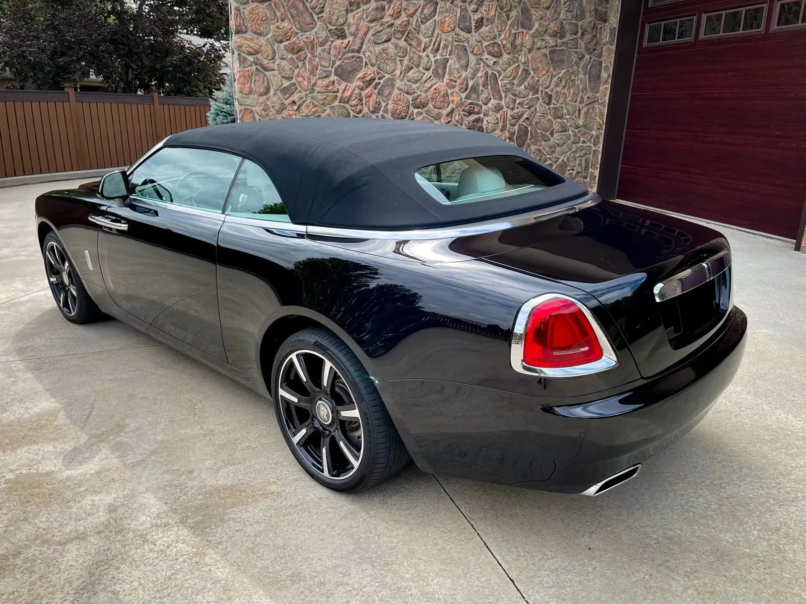 2018 Rolls-Royce Dawn Inspired by Music