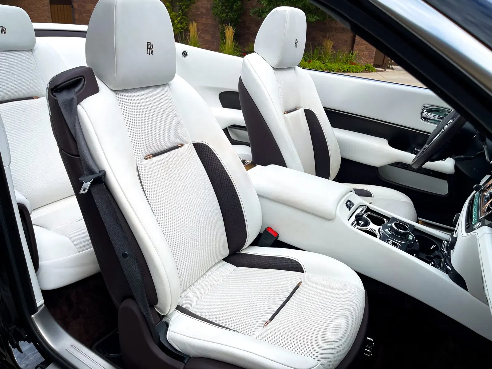 2018 Rolls-Royce Dawn Inspired by Music