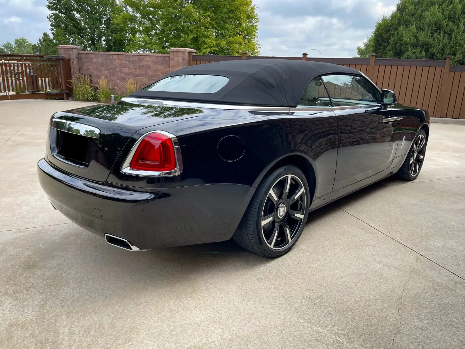 2018 Rolls-Royce Dawn Inspired by Music