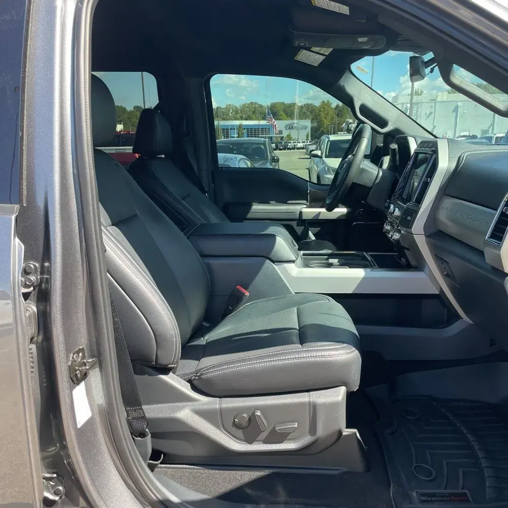 2022 Ford F-450 Super Duty Lariat