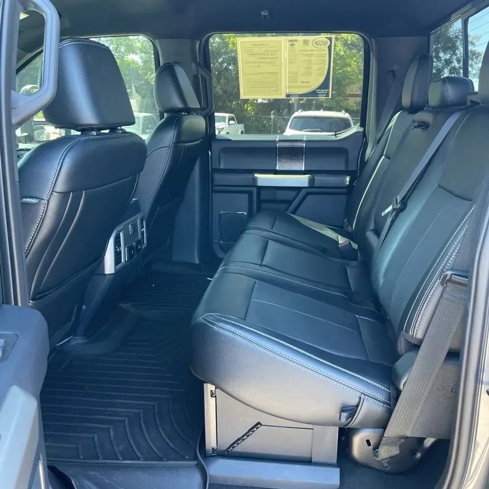 2022 Ford F-450 Super Duty Lariat