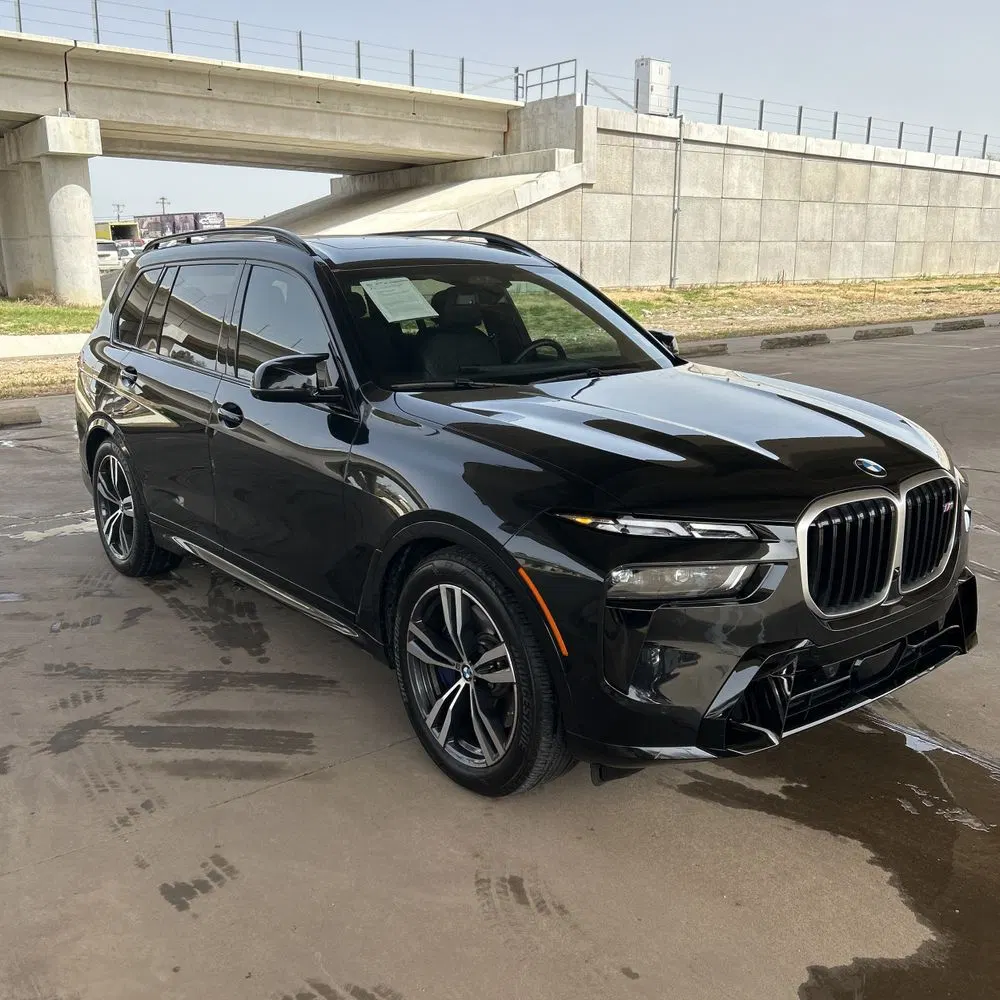 2024 BMW X7 M60i